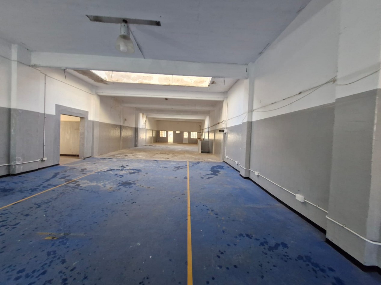 GALPON EN ALQUILER DE 575 M2 APROX. CUBIERTOS EN 2 PLANTAS 