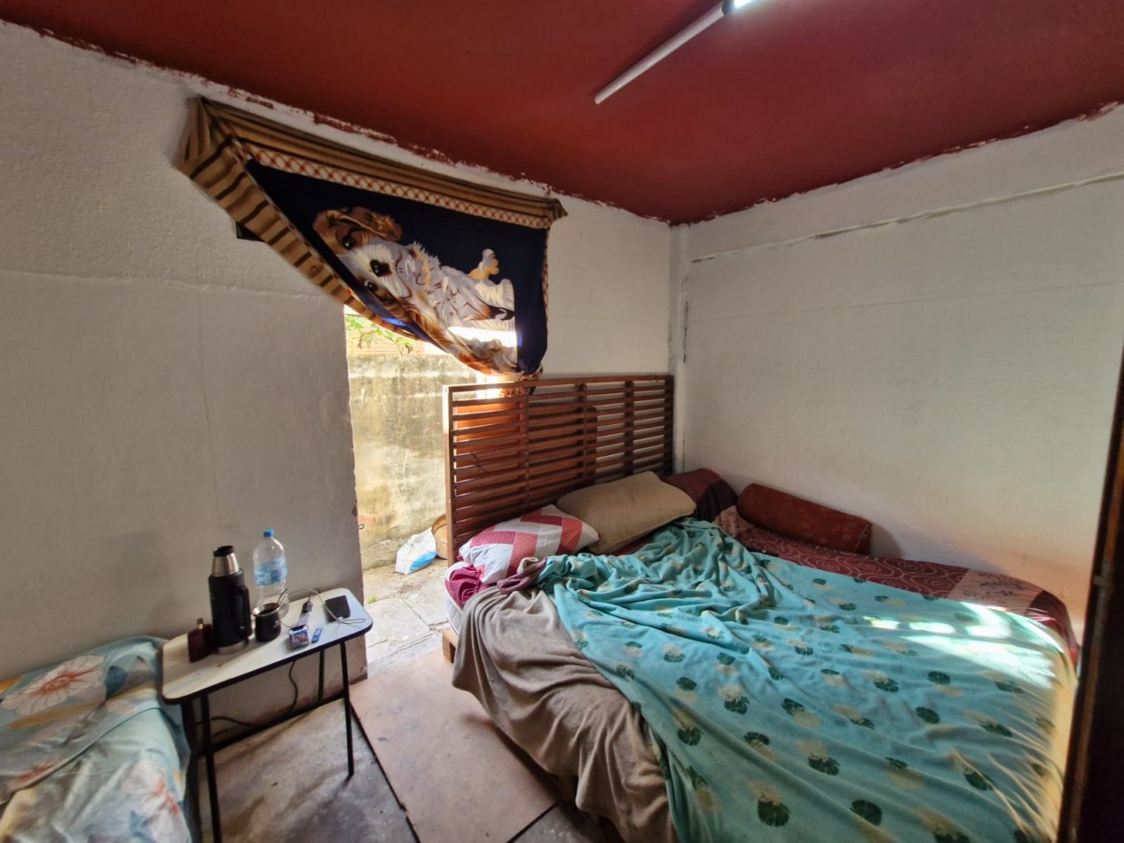 LOTE DE 360 M2 EN VENTA, CON DOS VIVIENDAS DE 3 AMBIENTES Y GALPON O DEPOSITO