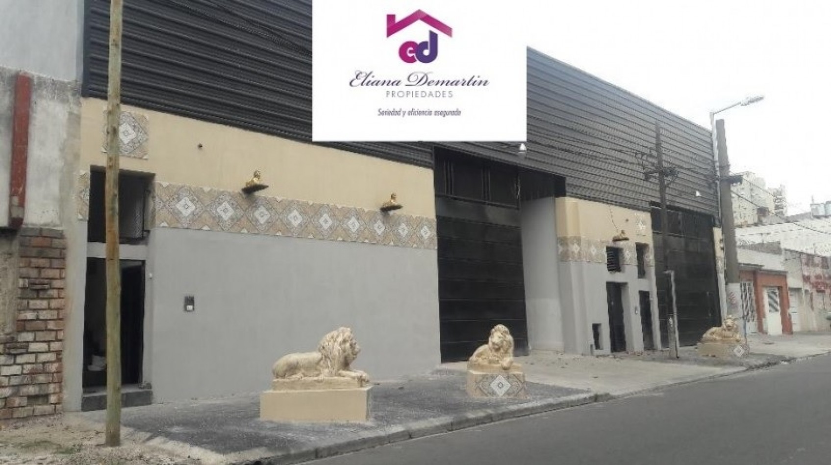 AVELLANEDA. ALQUILER DE NAVE INDUSTRIAL. REACONDICIONADA A NUEVO, CON OFICINAS, KITCHENETTES, BAÑOS Y VESTUARIOS. 2000 MTS2 APROX.