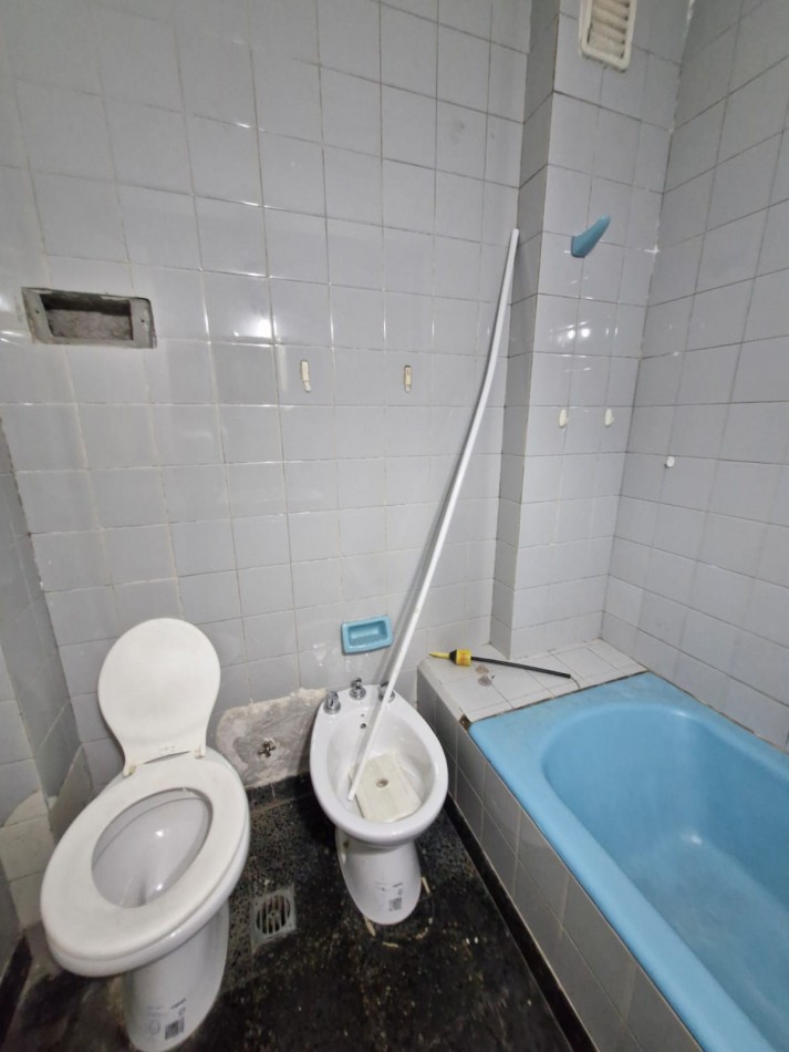 AVELLANEDA CENTRO - DEPARTAMENTO DE 2 AMBIENTES EN ALQUILER