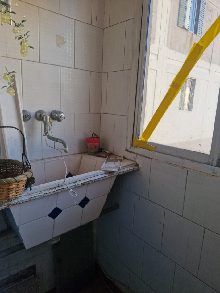 DEPARTAMENTO DE 3 AMBIENTES EN VENTA - BARRIO LA SALADITA
