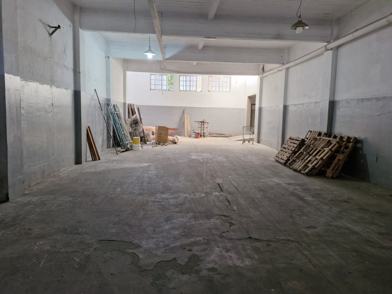 GALPON EN ALQUILER DE 575 M2 APROX. CUBIERTOS EN 2 PLANTAS 