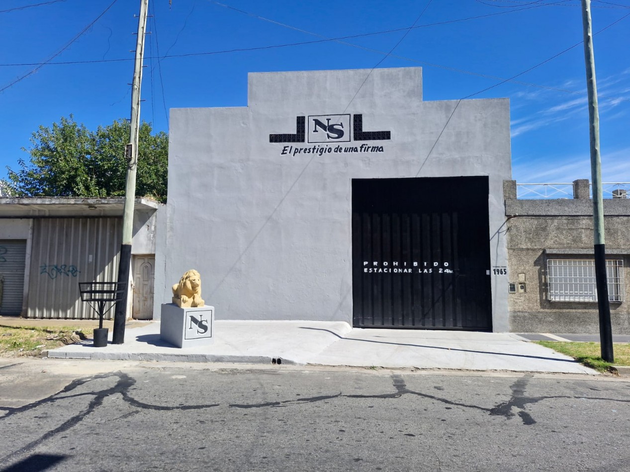 GALPON EN ALQUILER DE 760 M2 EN P.B. CON SALIDA A 2 CALLES, MAS CASA DE 4 AMBIENTES EN P.A. DE 70 M2