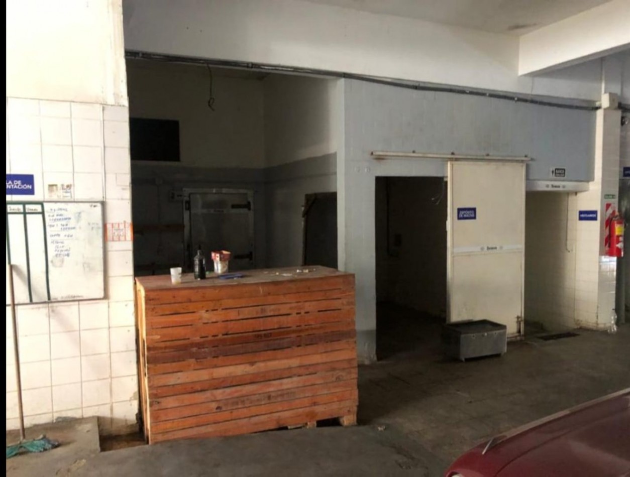 DEPOSITO EN ALQUILER DE 354 M2, CON ENERGIA TRIFASICA Y CAMARA DE FRIO