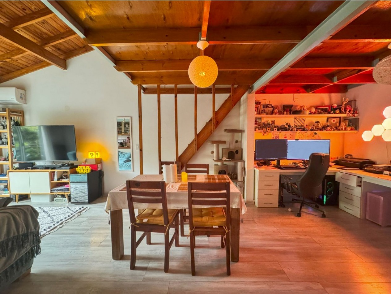 Piso de 4 ambientes con 2 cocheras cubiertas y 2 Bauleras