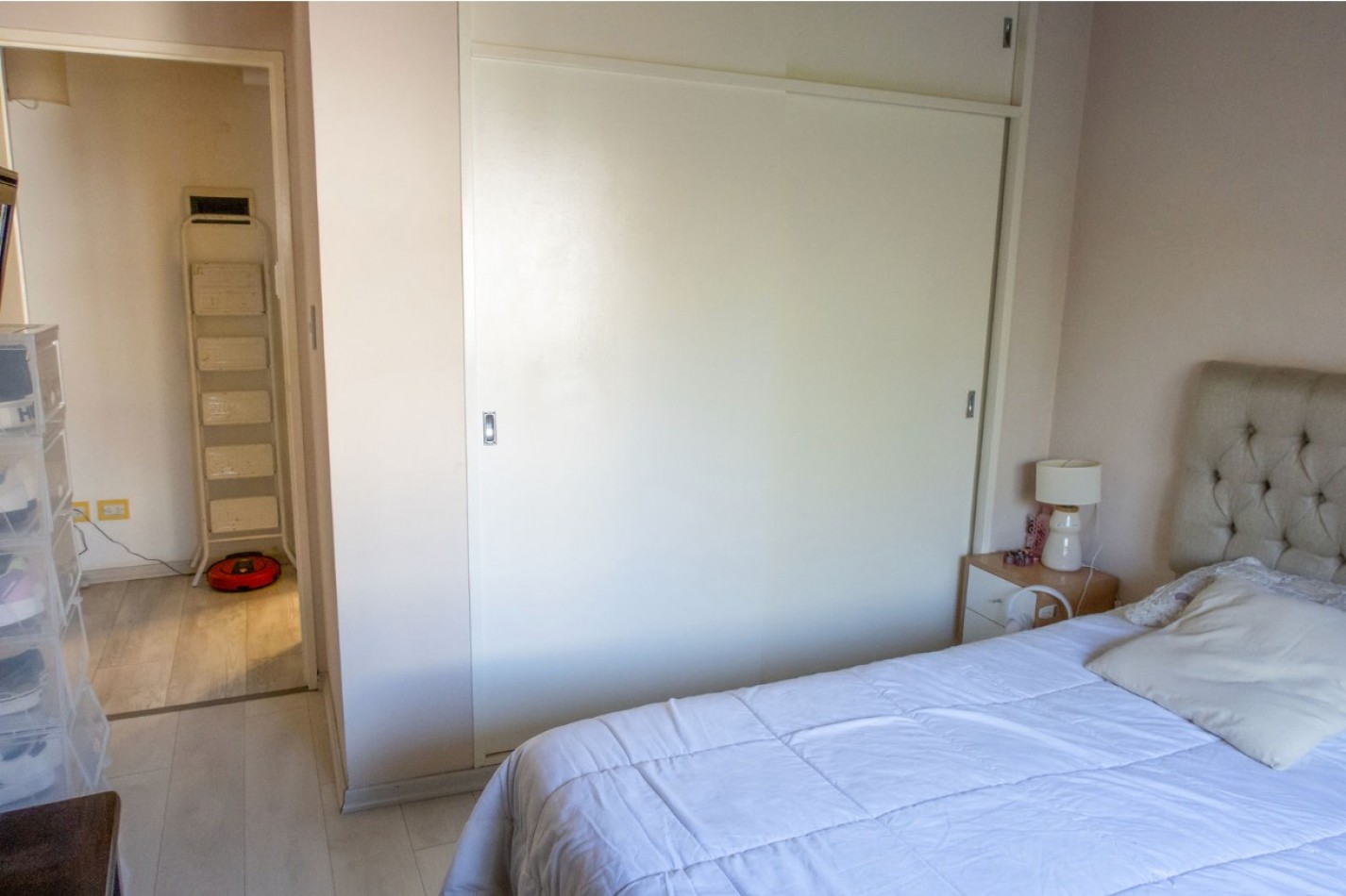 Piso de 4 ambientes con 2 cocheras cubiertas y 2 Bauleras