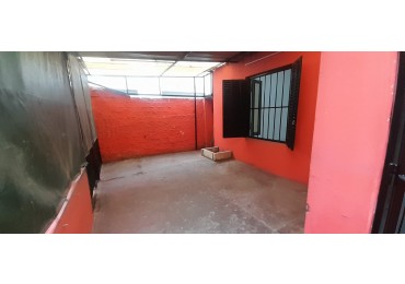 PH EN VENTA DE 3 AMBIENTES CON PATIO Y GARAGE