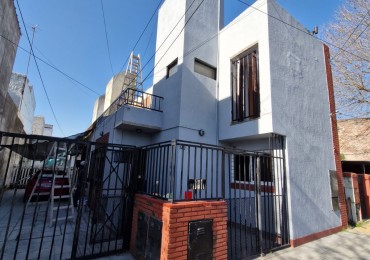 DUPLEX DE 3 AMBIENTES EN ALQUILER CON COCHERA Y TERRAZA 
