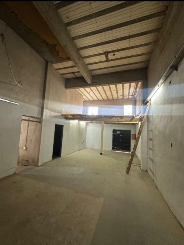 DEPOSITO TIPO PH DE 280 M2 EN ALQUILER EN SARANDI