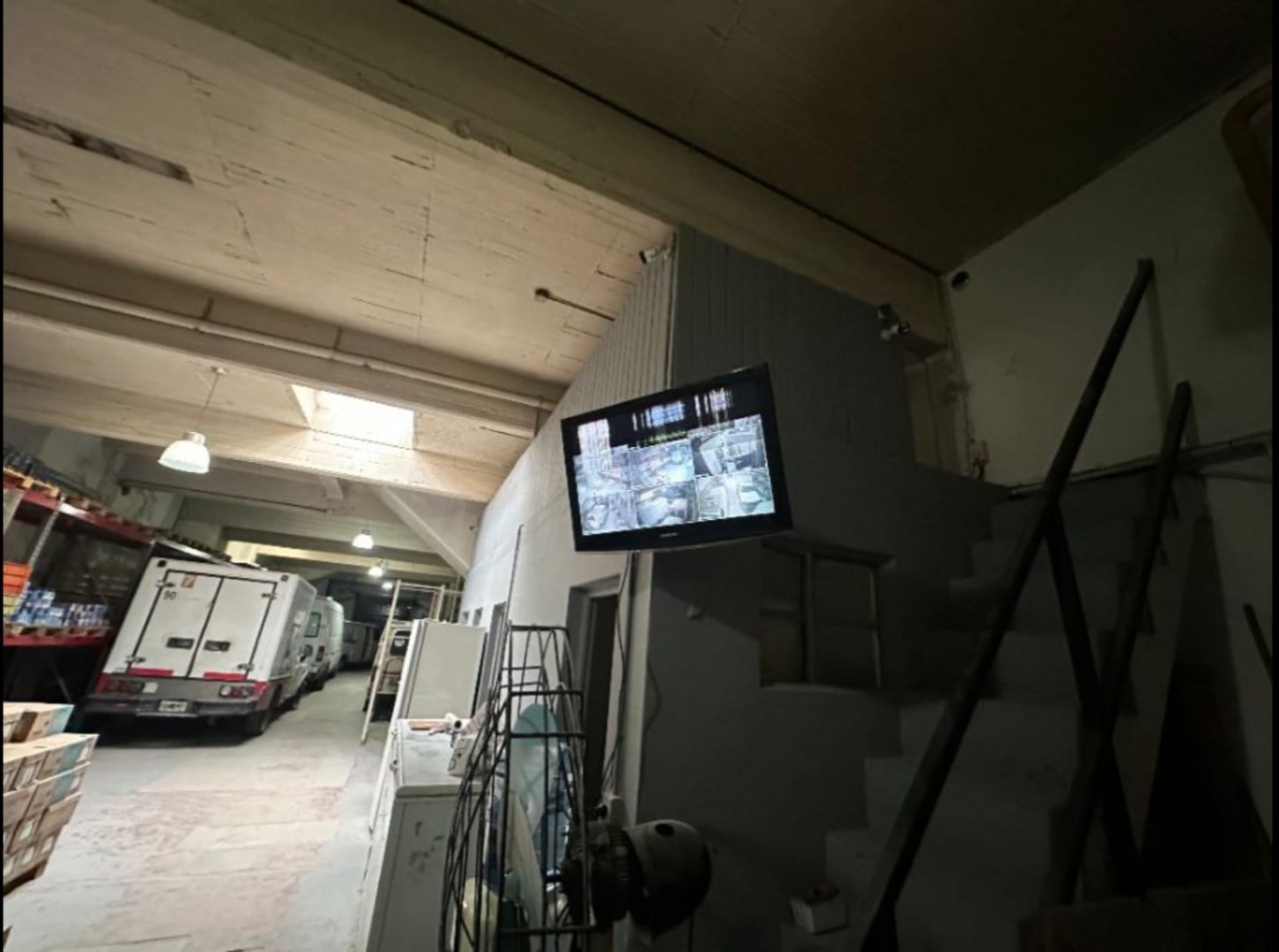 DEPOSITO EN ALQUILER DE 500 M2 CON FUERZA MOTRIZ