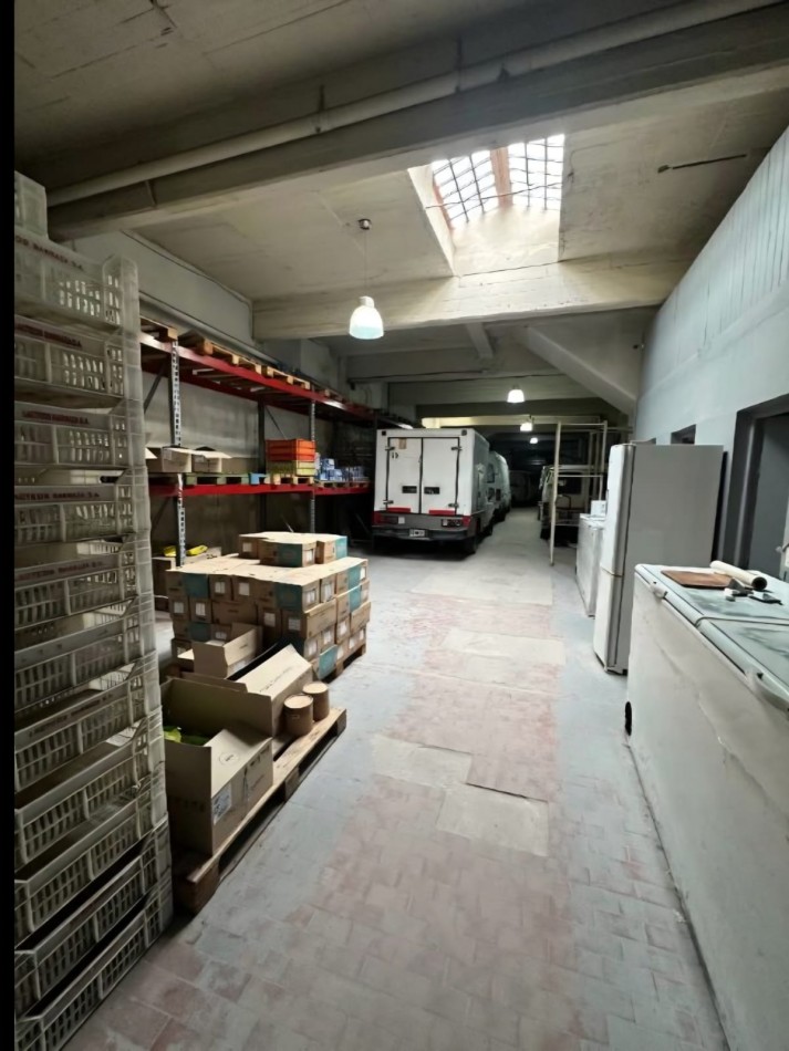 DEPOSITO EN ALQUILER DE 500 M2 CON FUERZA MOTRIZ