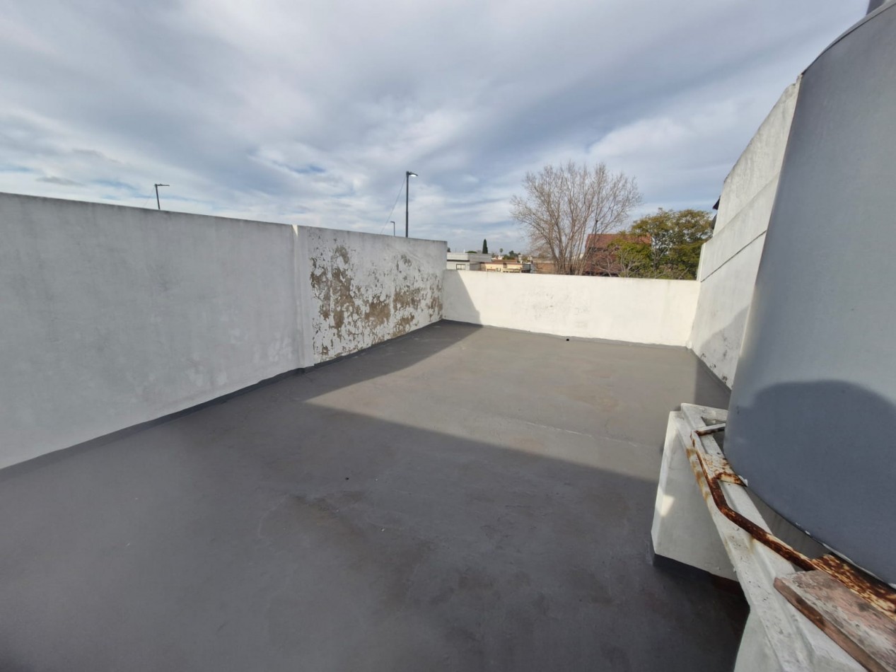 OPORTUNIDAD. PH EN VENTA DE 2 AMBIENTES CON PATIO Y TERRAZA