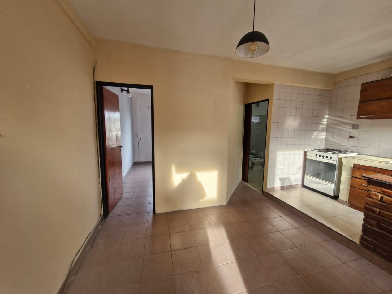 OPORTUNIDAD. PH EN VENTA DE 2 AMBIENTES CON PATIO Y TERRAZA