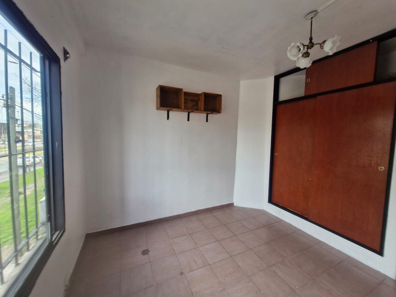 OPORTUNIDAD. PH EN VENTA DE 2 AMBIENTES CON PATIO Y TERRAZA