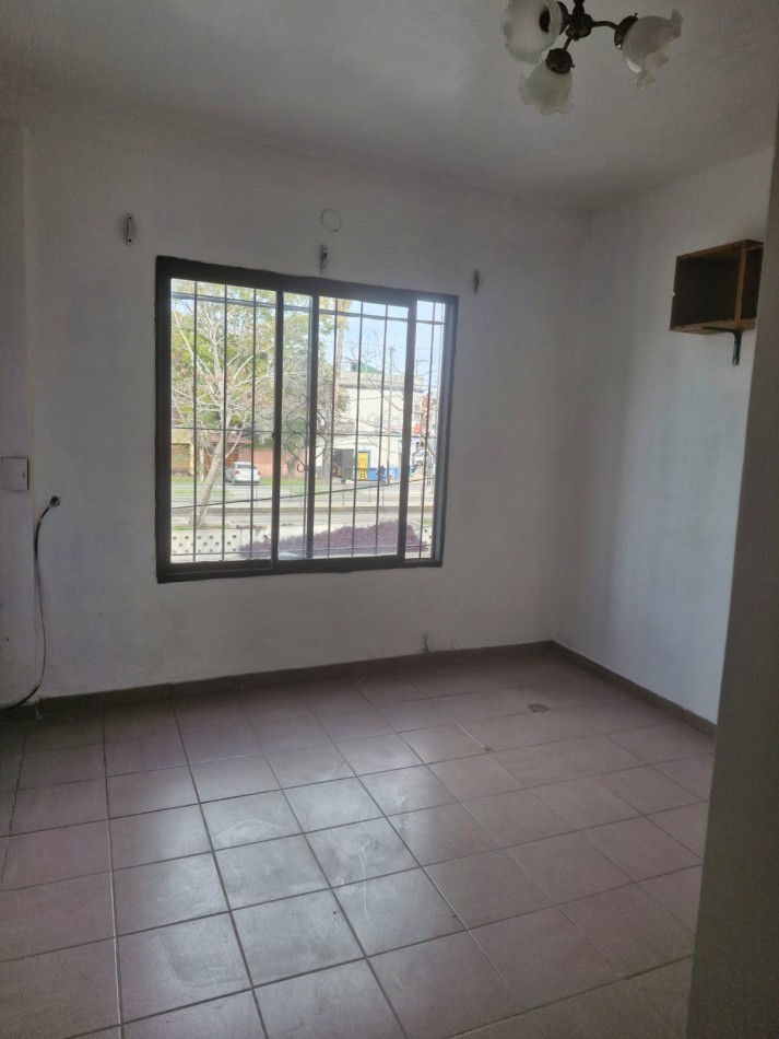 OPORTUNIDAD. PH EN VENTA DE 2 AMBIENTES CON PATIO Y TERRAZA