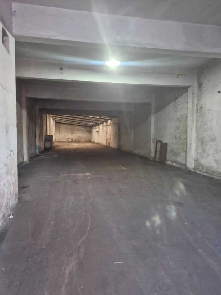 ALQUILER DE GALPON/DEPOSITO DE 412 M2 EN UNA SOLA PLANTA, SIN COLUMNAS, ENERGIA TRIFASICA