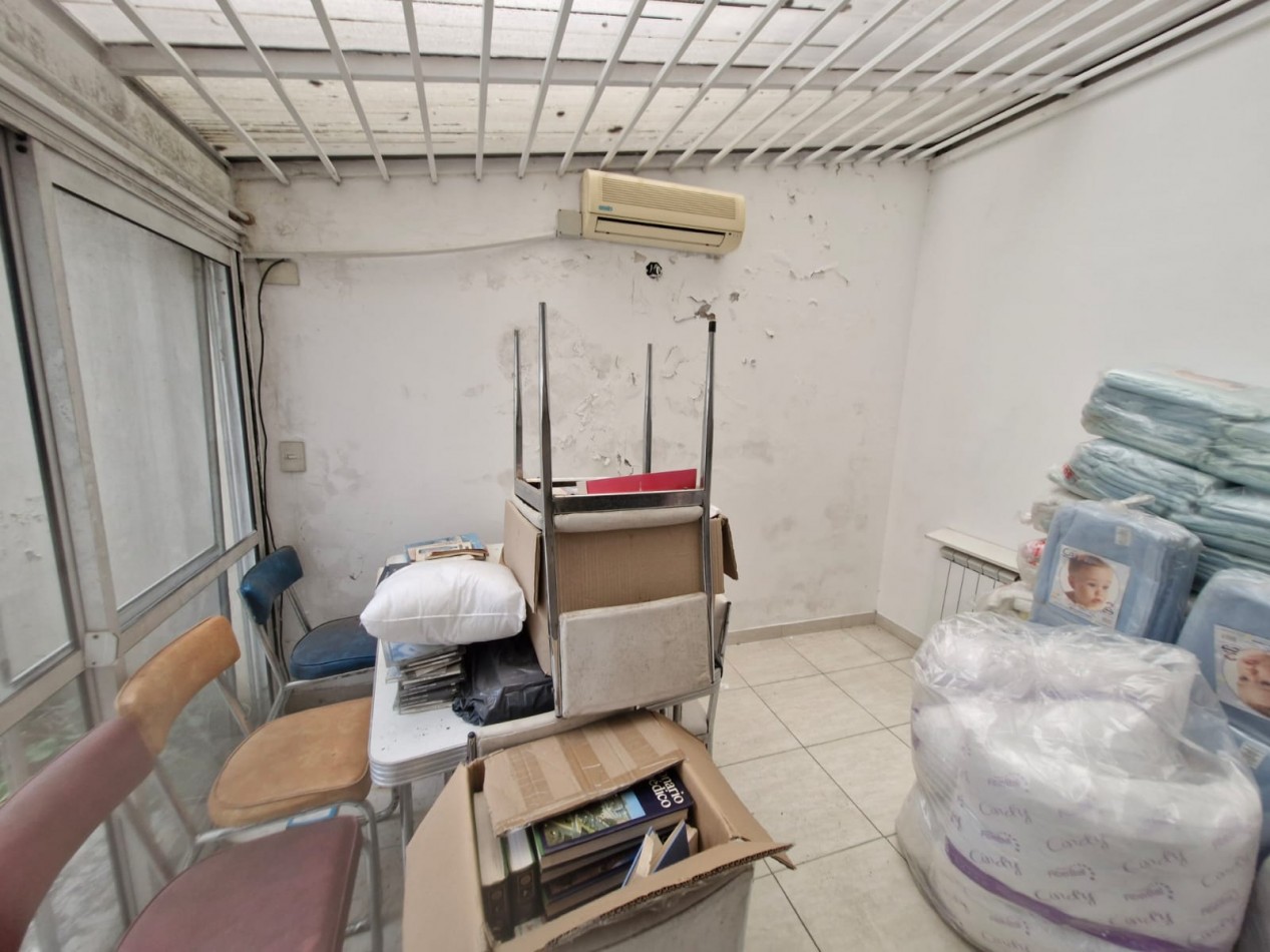DEPARTAMENTO EN VENTA DE 3 AMBIENTES CON PATIO, EN EL CENTRO DE VALENTIN ALSINA