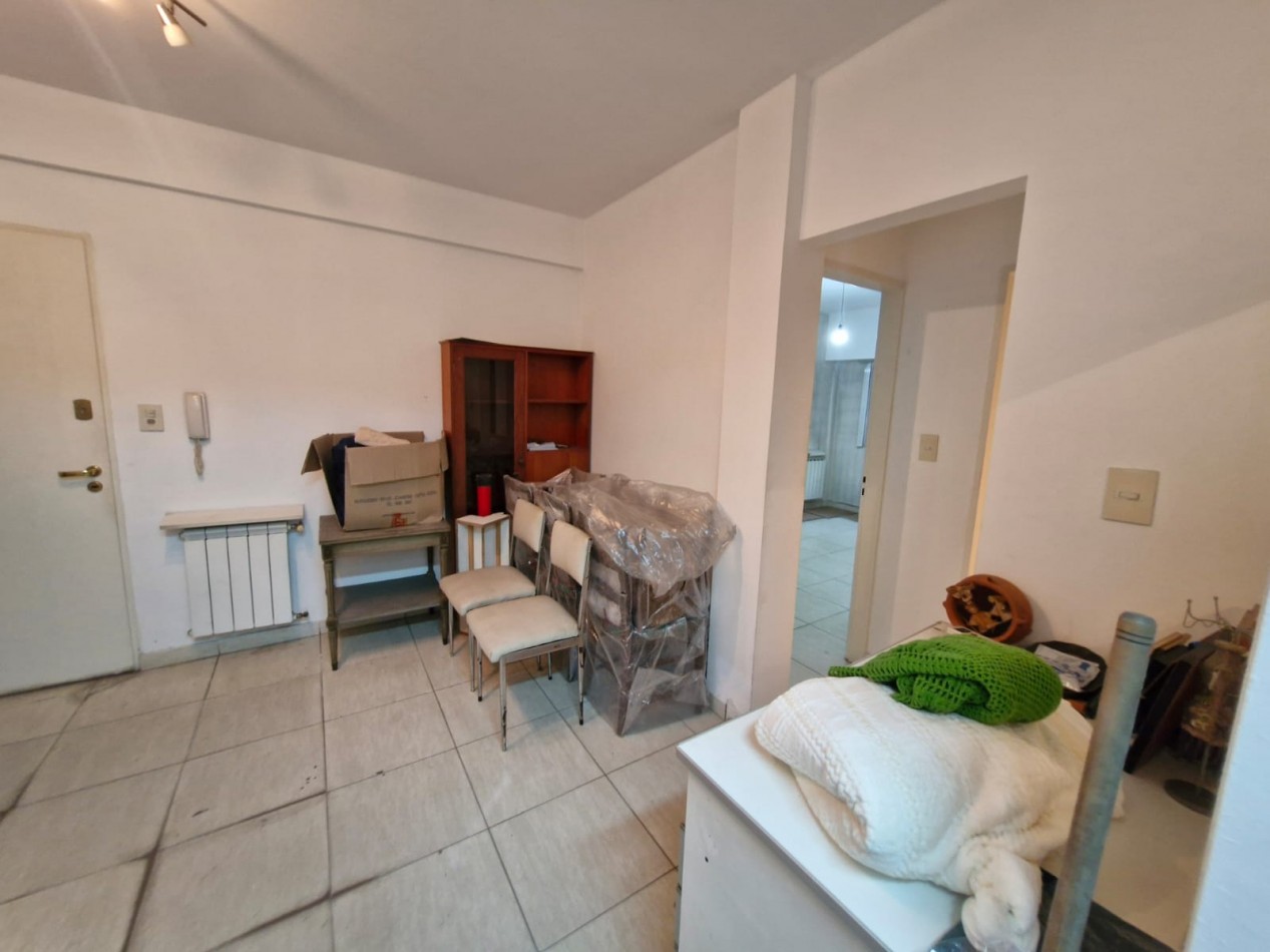 DEPARTAMENTO EN VENTA DE 3 AMBIENTES CON PATIO, EN EL CENTRO DE VALENTIN ALSINA