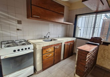 OPORTUNIDAD. PH EN VENTA DE 2 AMBIENTES CON PATIO Y TERRAZA